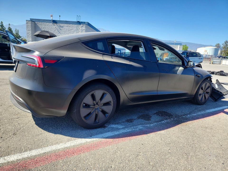 Photo 3 from auction – 2025 TESLA MODEL 3 with VIN 5YJ3E1EB1SF050408