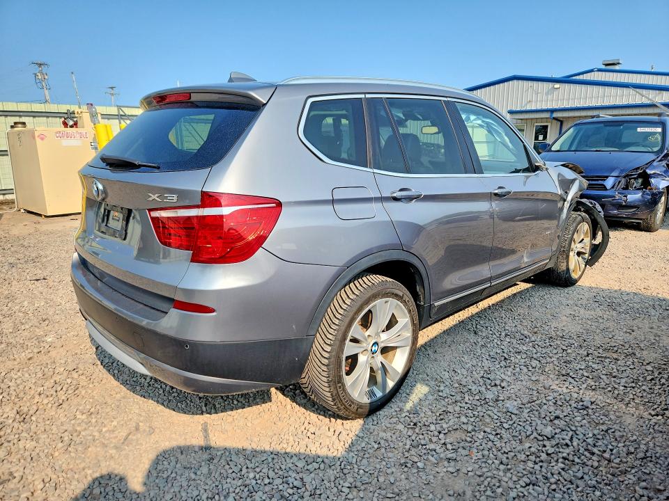 Photo 3 from auction – 2011 BMW X3 with VIN 5UXWX7C56BL730775