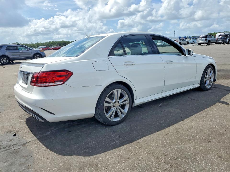 Photo 3 from auction – 2014 MERCEDES-BENZ E with VIN WDDHF5KB4EB019195