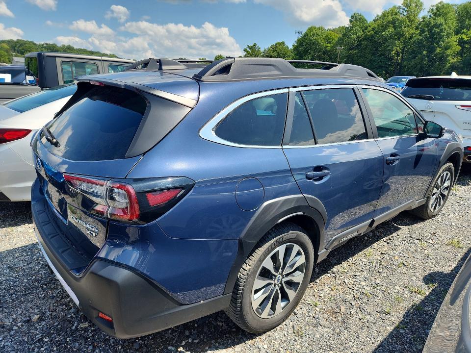 Zdjęcie 3 z aukcji – 2023 SUBARU OUTBACK z VIN 4S4BTGND5P3123768