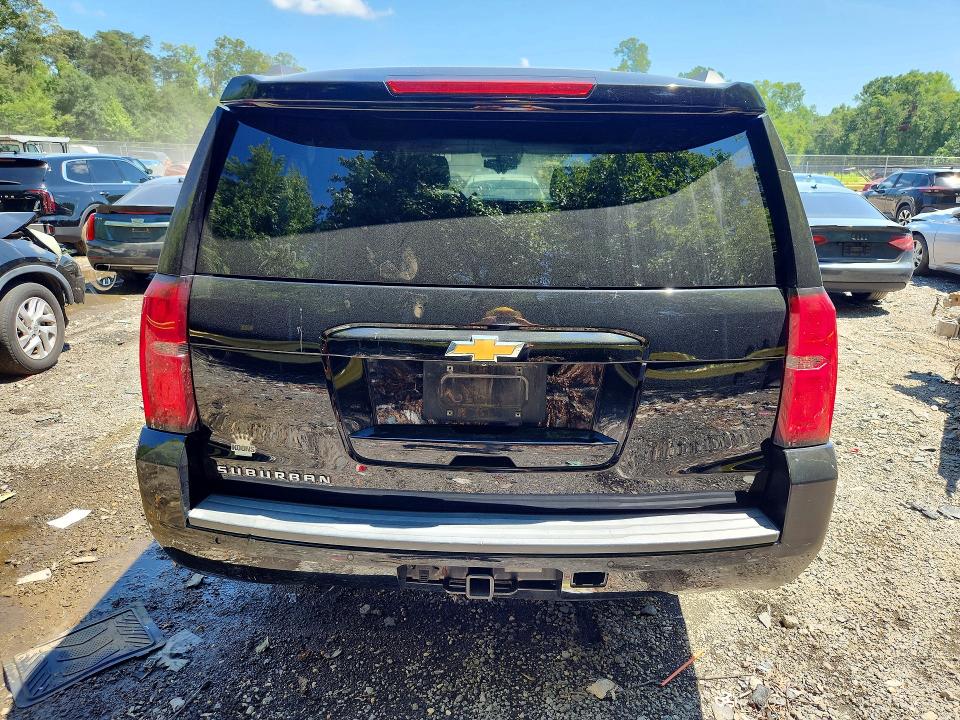 Photo 6 from auction – 2016 CHEVROLET SUBURBAN with VIN 1GNSKHKC1GR308476