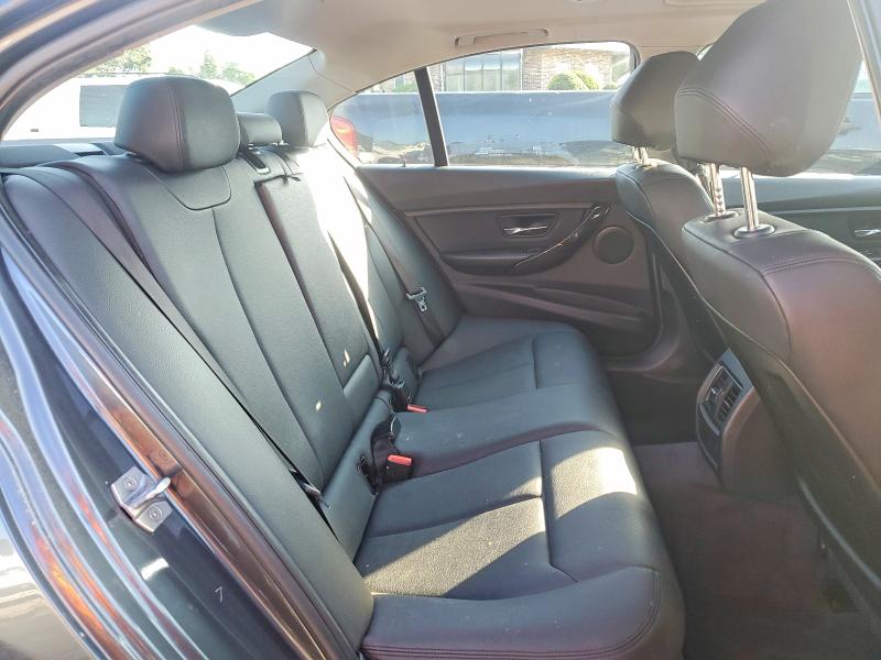 Photo 10 from auction – 2017 BMW 320 with VIN WBA8E5G34HNU43569