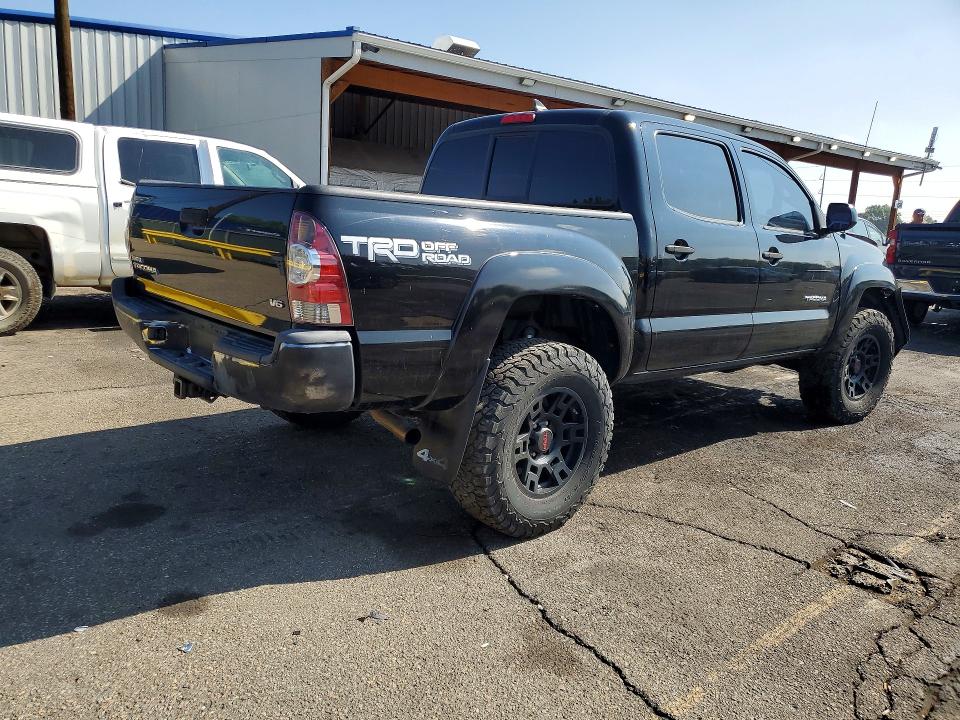 Photo 3 from auction – 2015 TOYOTA TACOMA with VIN 3TMLU4EN3FM170632