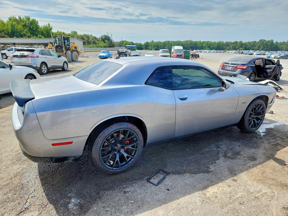 Photo 3 from auction – 2016 DODGE CHALLENGER with VIN 2C3CDZAG8GH274980