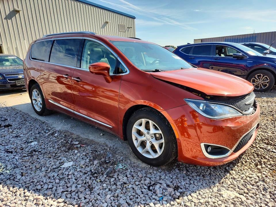 Photo 4 from auction – 2018 CHRYSLER PACIFICA with VIN 2C4RC1EG2JR157059