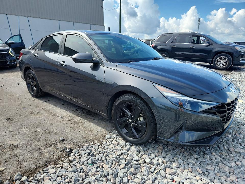 Photo 4 from auction – 2021 HYUNDAI ELANTRA with VIN 5NPLS4AG7MH041101