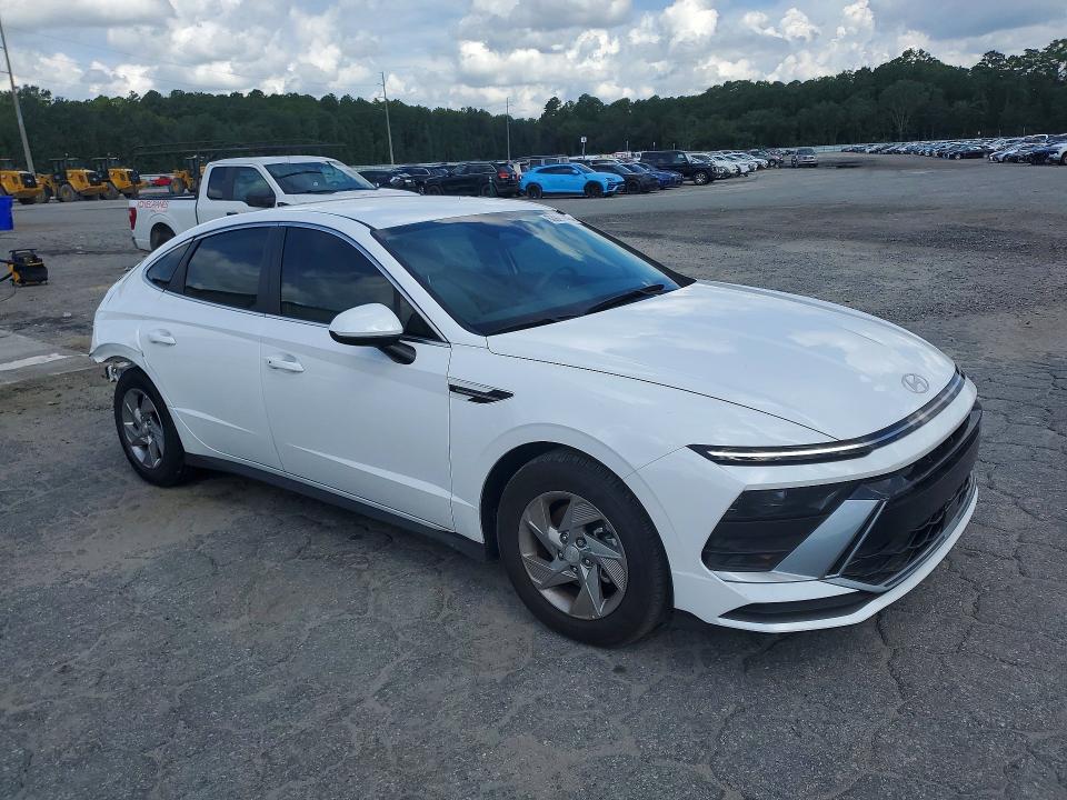 Photo 4 from auction – 2025 HYUNDAI SONATA with VIN KMHL24JA9SA518445