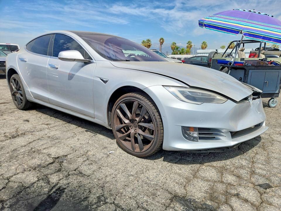 Photo 4 from auction – 2018 TESLA MODEL S with VIN 5YJSA1E29JF247459