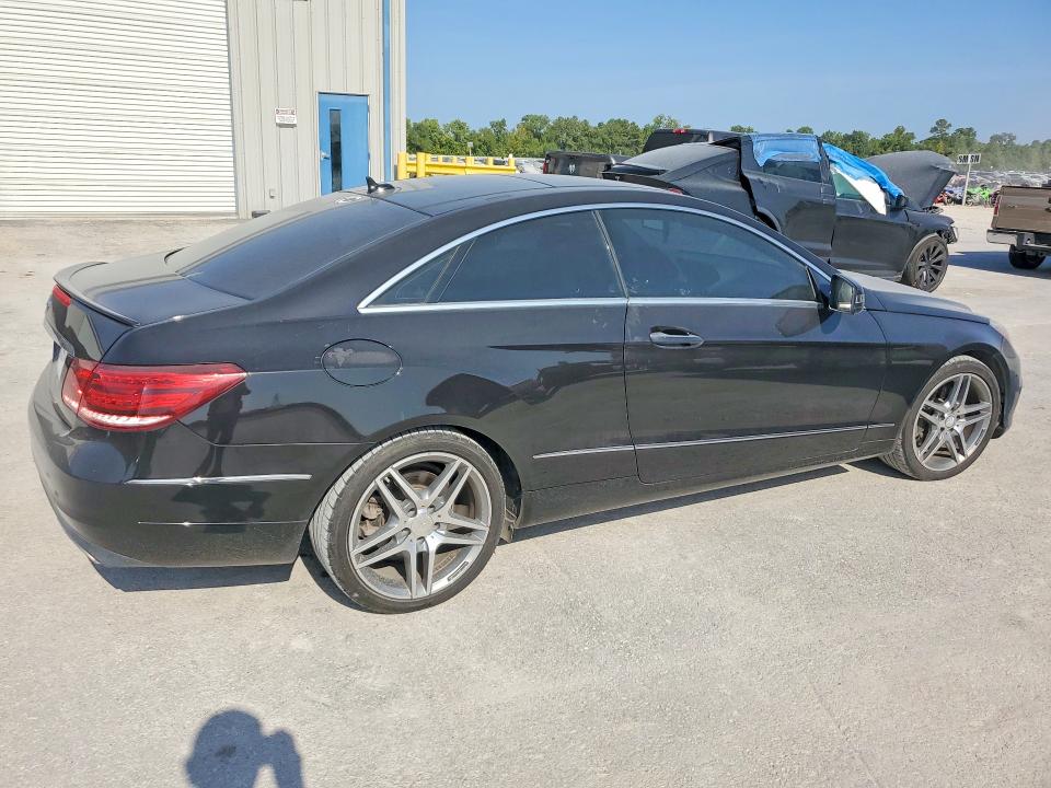 Photo 3 from auction – 2014 MERCEDES-BENZ E with VIN WDDKJ5KB0EF235980