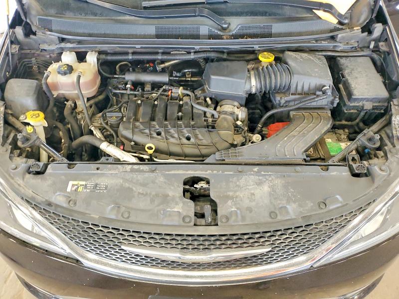 Photo 12 from auction – 2023 CHRYSLER PACIFICA with VIN 2C4RC1EG6HR635249