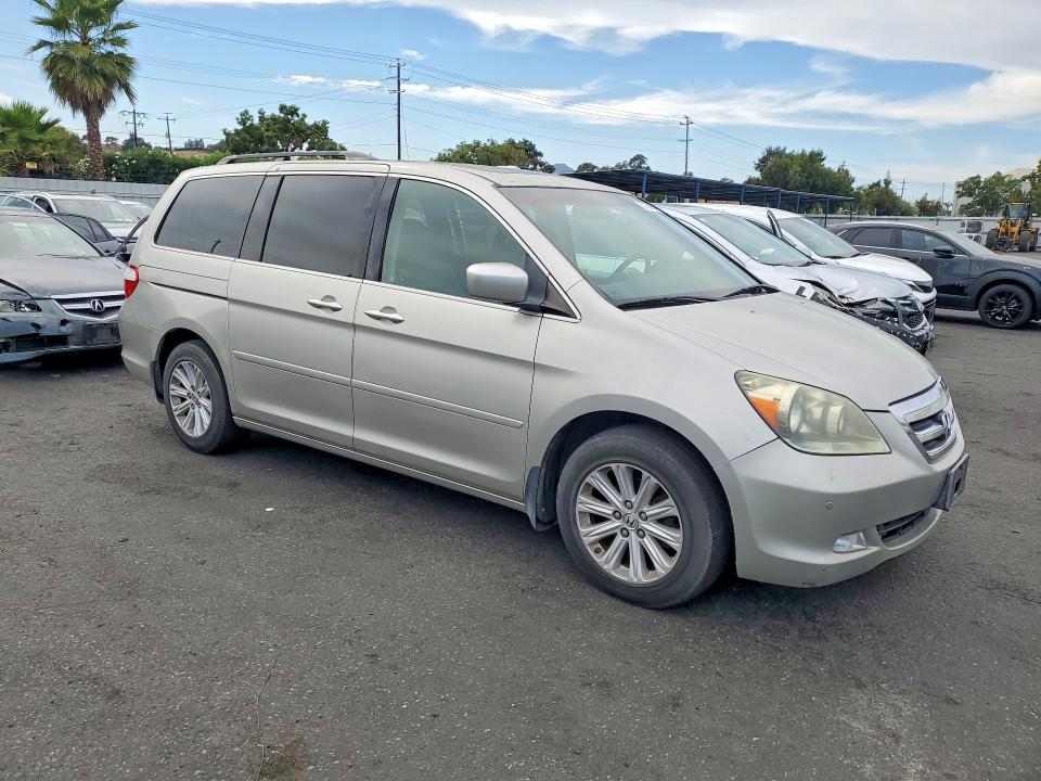 Photo 4 from auction – 2005 HONDA ODYSSEY with VIN 5FNRL38815B057083