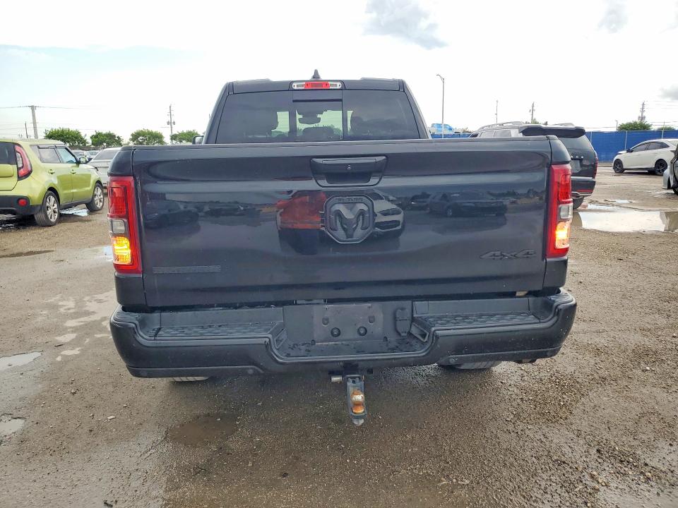Foto 6 de la subasta – 2021 RAM 1500 con VIN 1C6RRFBG8MN606172