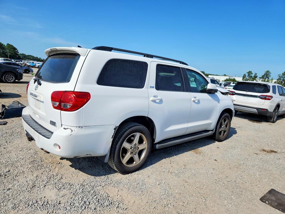 Photo 3 from auction – 2011 TOYOTA SEQUOIA with VIN 5TDZY5G16BS034682