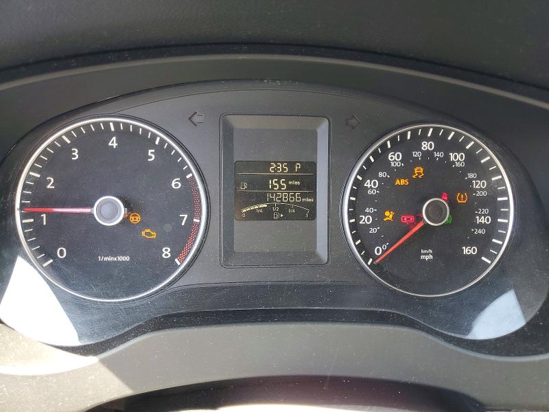 Photo 9 from auction – 2014 VOLKSWAGEN JETTA with VIN 3VWD17AJ5EM370313