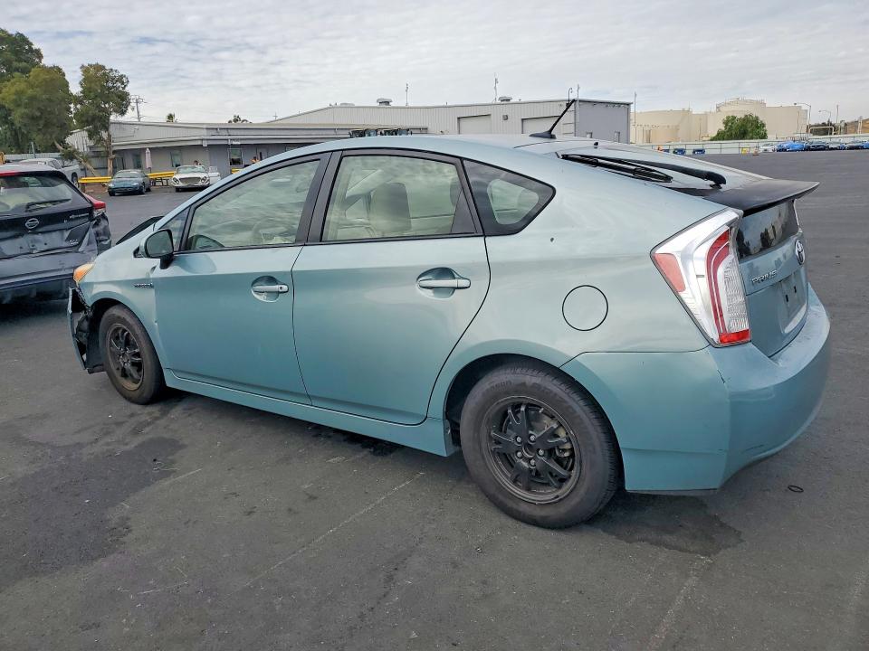 Photo 2 from auction – 2012 TOYOTA PRIUS with VIN JTDKN3DU8C1571310