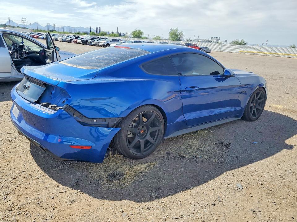 Photo 3 from auction – 2017 FORD MUSTANG with VIN 1FA6P8CF4H5330877