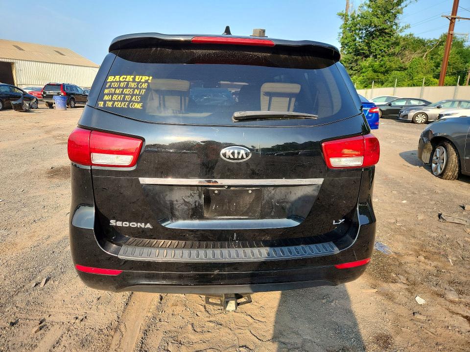 Foto 6 de la subasta – 2015 KIA SEDONA con VIN KNDMB5C16F6069147