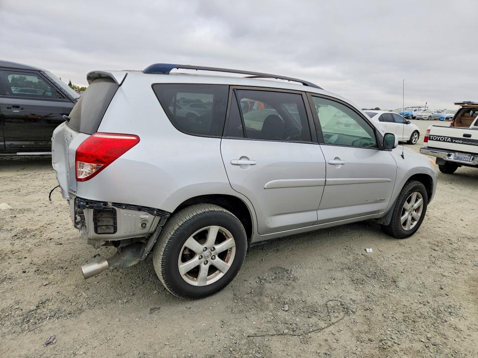 Photo 3 from auction – 2007 TOYOTA RAV4 with VIN JTMBK31V476015607