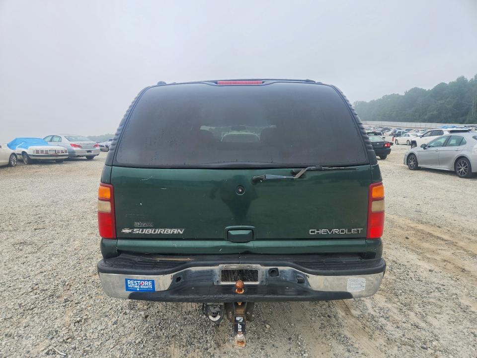 Photo 6 from auction – 2002 CHEVROLET SUBURBAN with VIN 3GNEC16Z02G202111