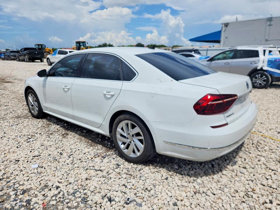 Photo 2 from auction – 2018 VOLKSWAGEN PASSAT with VIN 1VWBA7A35JC021219
