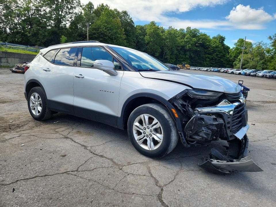 Photo 4 from auction – 2019 CHEVROLET BLAZER with VIN 3GNKBBRA7KS569179