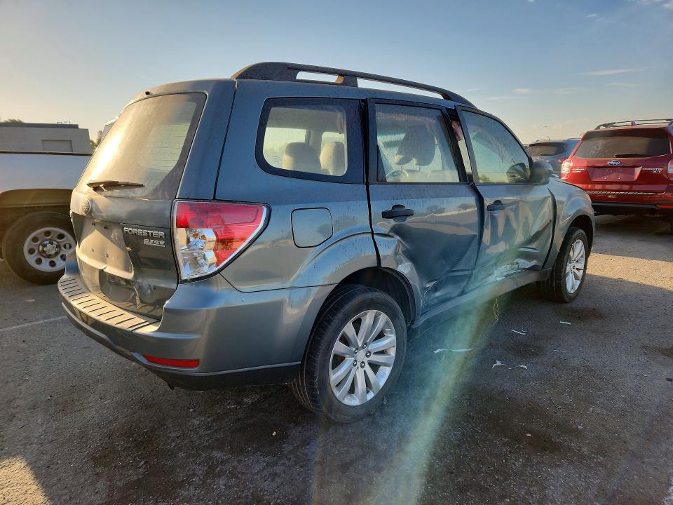 Photo 3 from auction – 2012 SUBARU FORESTER with VIN JF2SHABC7CH436804