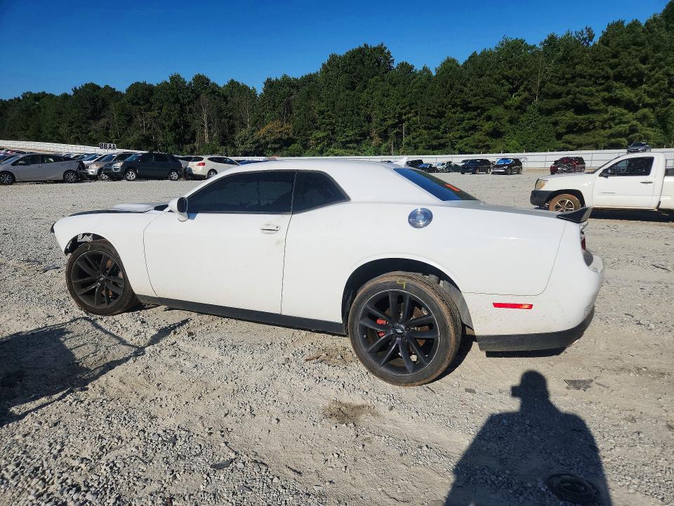 Photo 2 from auction – 2017 DODGE CHALLENGER with VIN 2C3CDZAG5HH573960