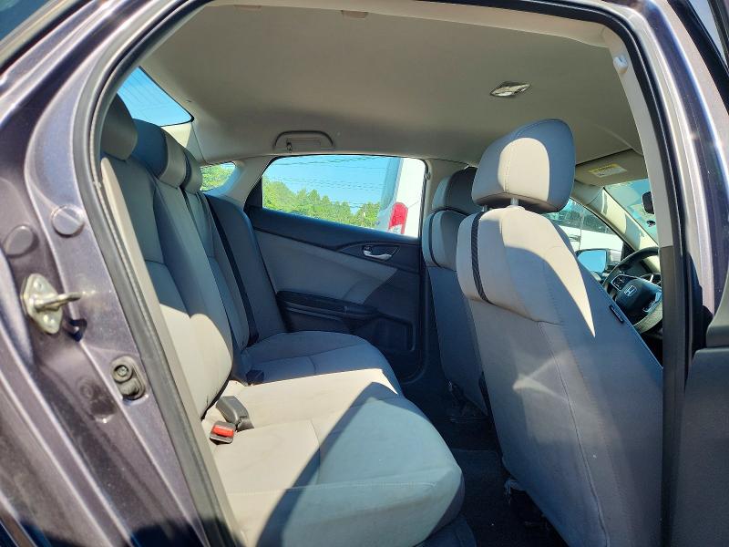 Photo 10 from auction – 2018 HONDA CIVIC with VIN 19XFC2F5XJE011452