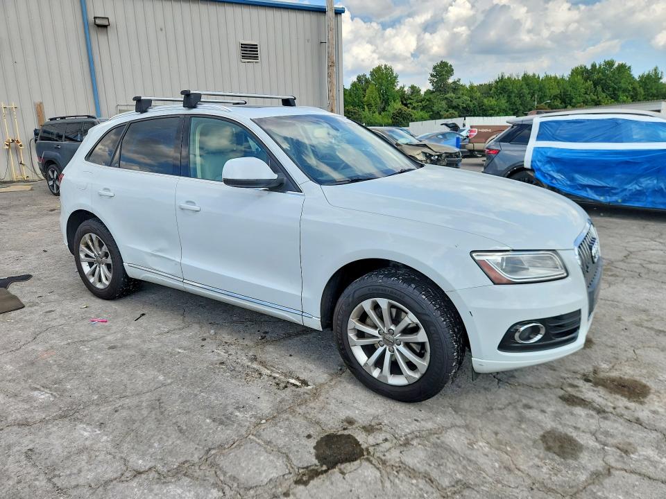 Photo 4 from auction – 2014 AUDI Q5 with VIN WA1LFAFP2EA079933