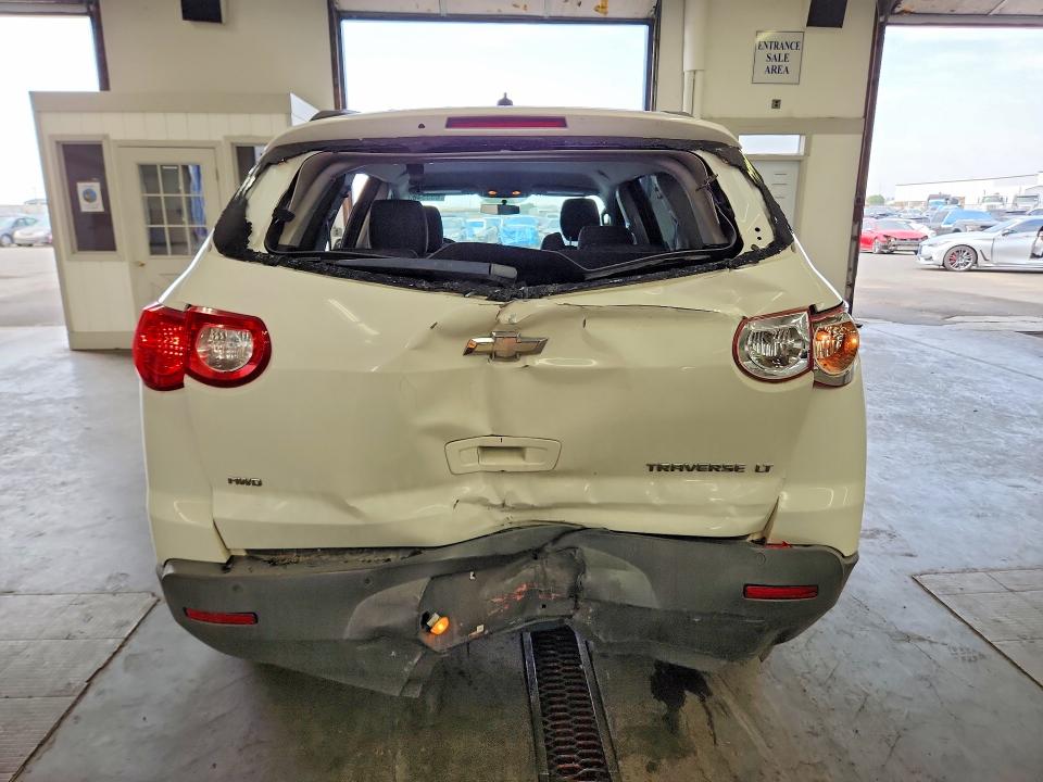 Photo 6 from auction – 2012 CHEVROLET TRAVERSE with VIN 1GNKVGED9CJ327825