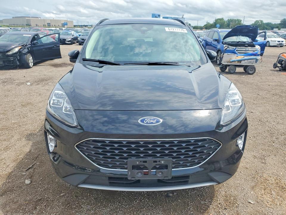 Photo 5 from auction – 2022 FORD ESCAPE with VIN 1FMCU9J92NUB63277