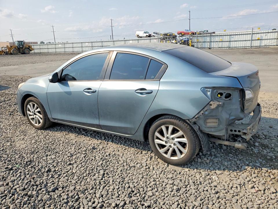 Photo 2 from auction – 2012 MAZDA 3 with VIN JM1BL1V87C1570001