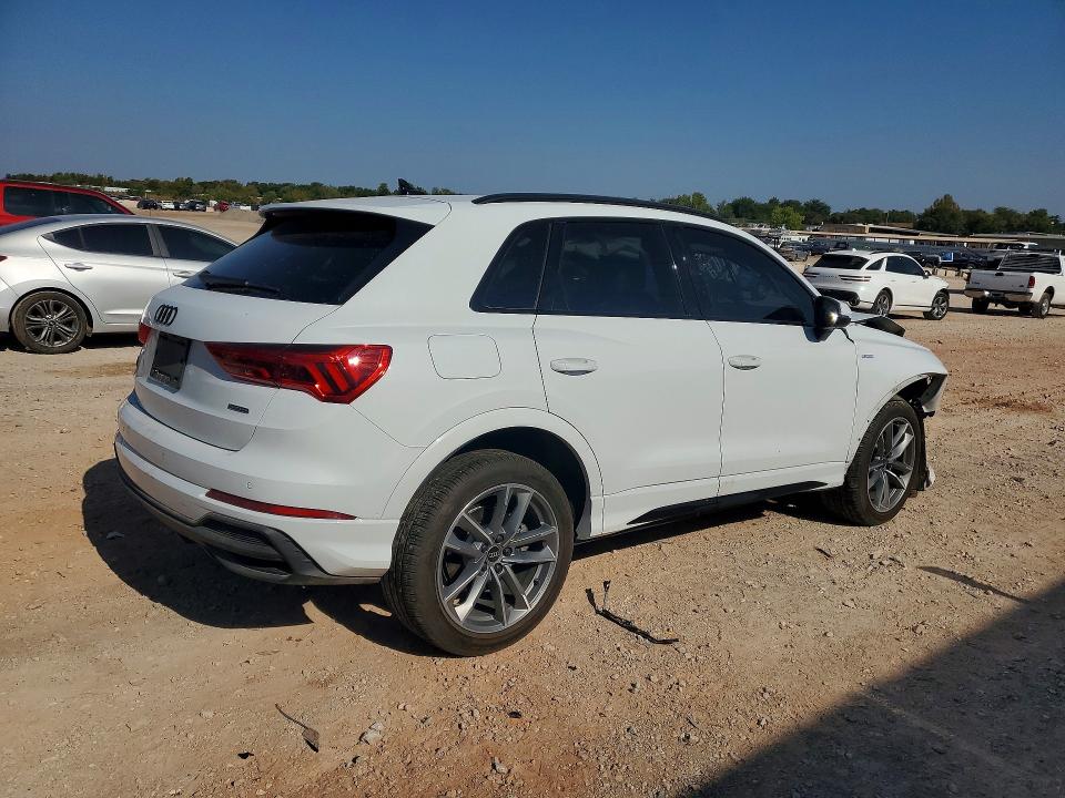 Zdjęcie 3 z aukcji – 2024 AUDI Q3 z VIN WA1EECF37R1120437