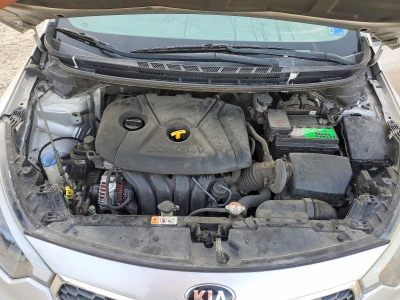 Photo 11 from auction – 2015 KIA FORTE with VIN KNAFK4A69F5341162
