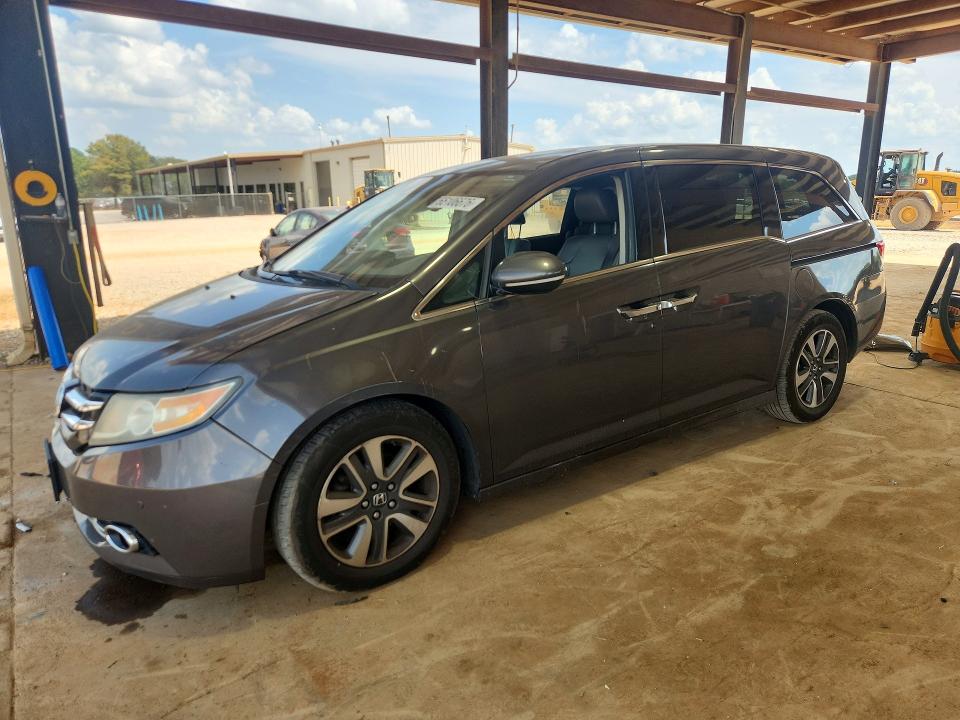 HONDA ODYSSEY 2016 with VIN 5FNRL5H91GB041649 - Photo from auction