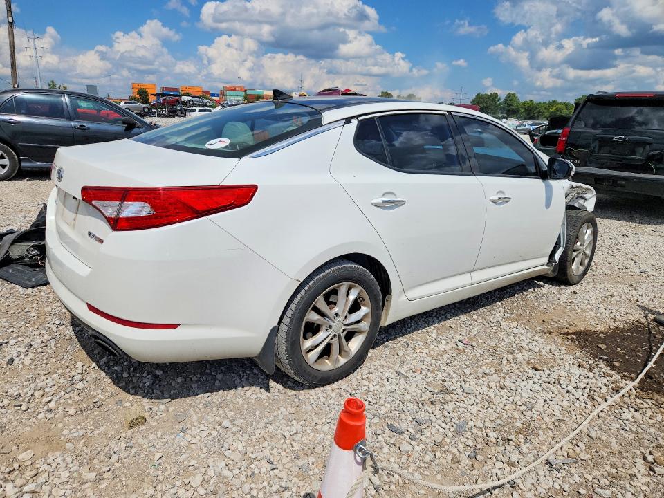 Фото 3 с аукциона – 2012 KIA OPTIMA с VIN 5XXGN4A60CG026059