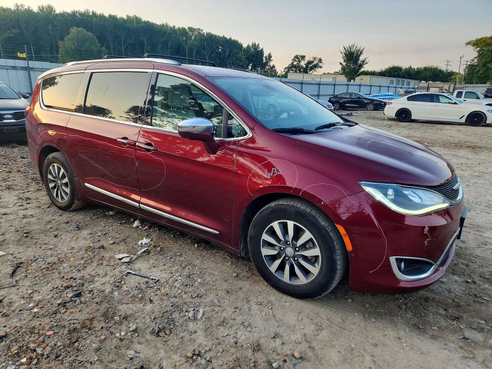 Photo 4 from auction – 2020 CHRYSLER PACIFICA with VIN 2C4RC1N78LR146778