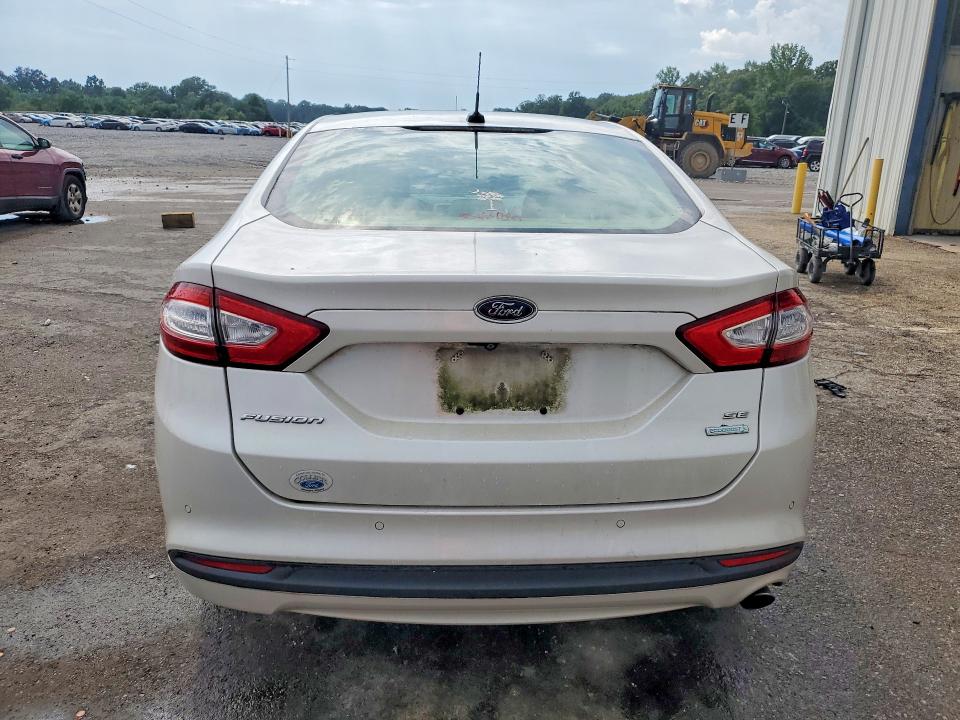 Photo 6 from auction – 2016 FORD FUSION with VIN 3FA6P0HD9GR274052