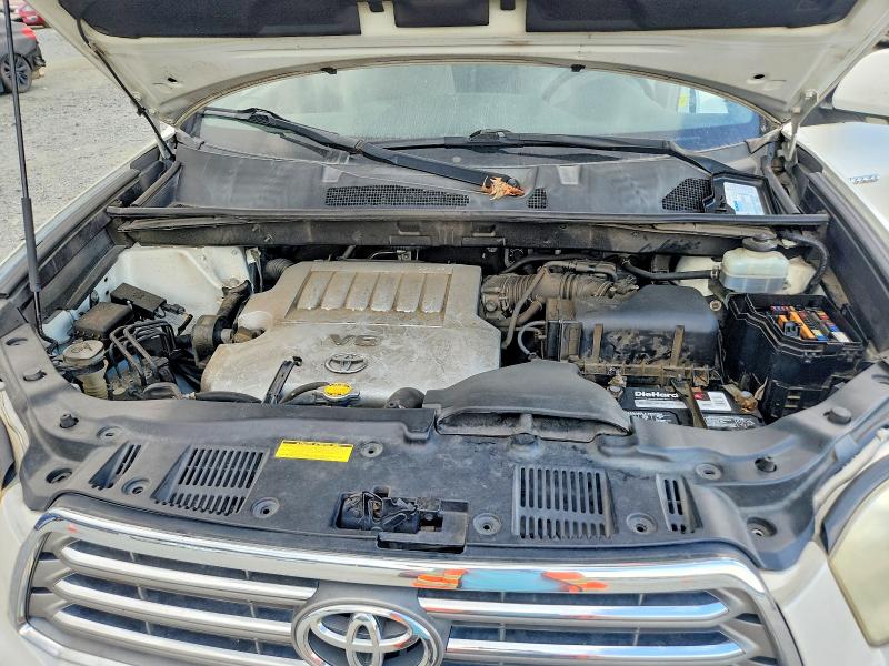 Photo 12 from auction – 2010 TOYOTA HIGHLANDER with VIN JTEYK3EH1A2102311