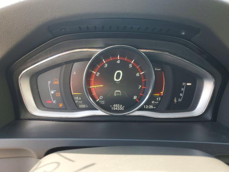Photo 9 from auction – 2018 VOLVO V60 CROSS COUNTRY with VIN YV440MWM7J2045068