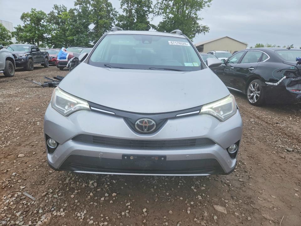 Photo 5 from auction – 2017 TOYOTA RAV4 with VIN 2T3DFREV6HW601896