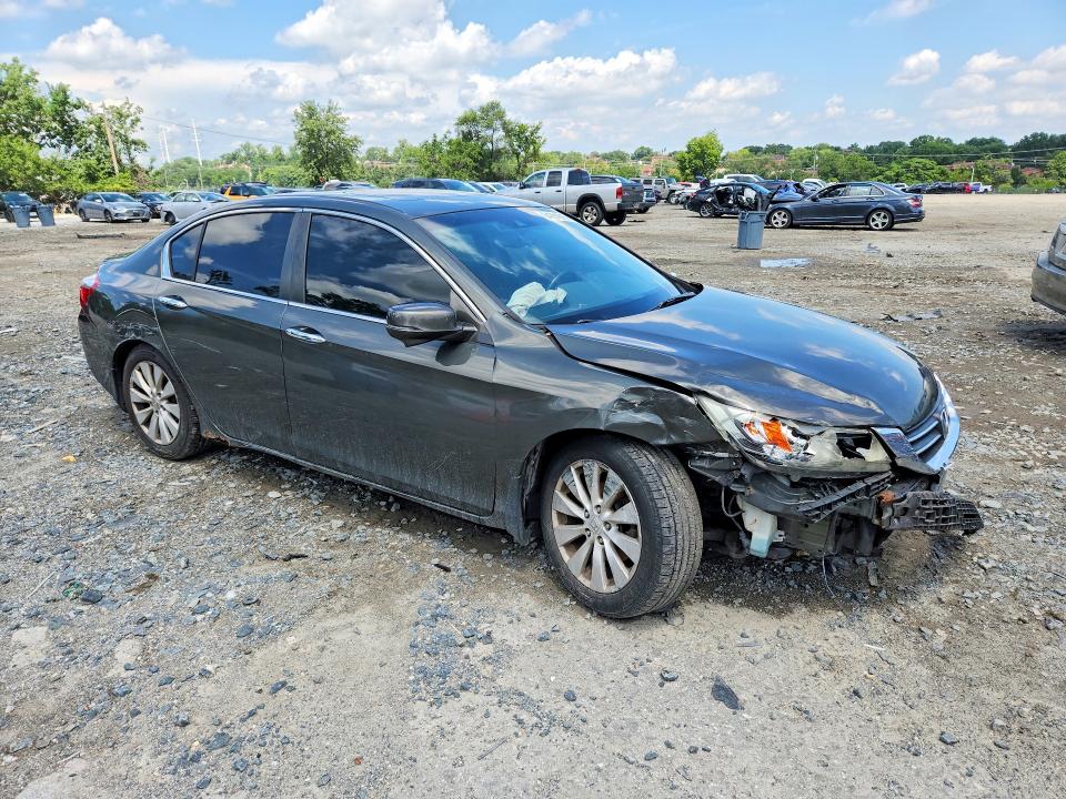 Photo 4 from auction – 2013 HONDA ACCORD with VIN 1HGCR2F85DA185157