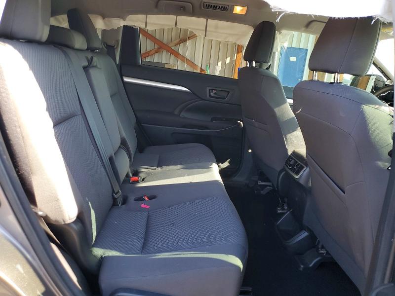 Photo 11 from auction – 2016 TOYOTA HIGHLANDER with VIN 5TDBKRFH0GS296259