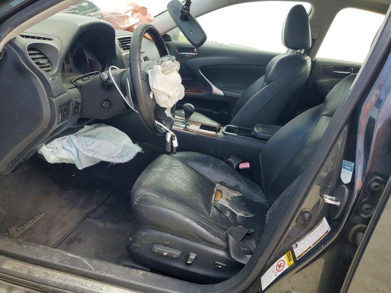 Photo 7 from auction – 2006 LEXUS IS with VIN JTHBE262965005321