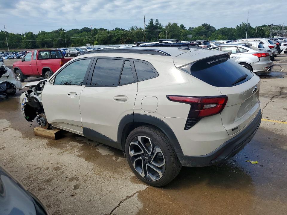 Photo 2 from auction – 2026 CHEVROLET TRAX with VIN KL77LJEPXTC029040