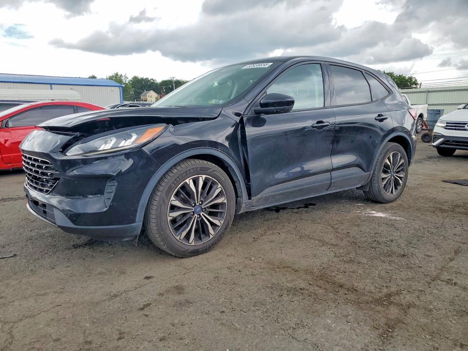 FORD ESCAPE 2022 with VIN 1FMCU0G69NUB94440 - Photo from auction