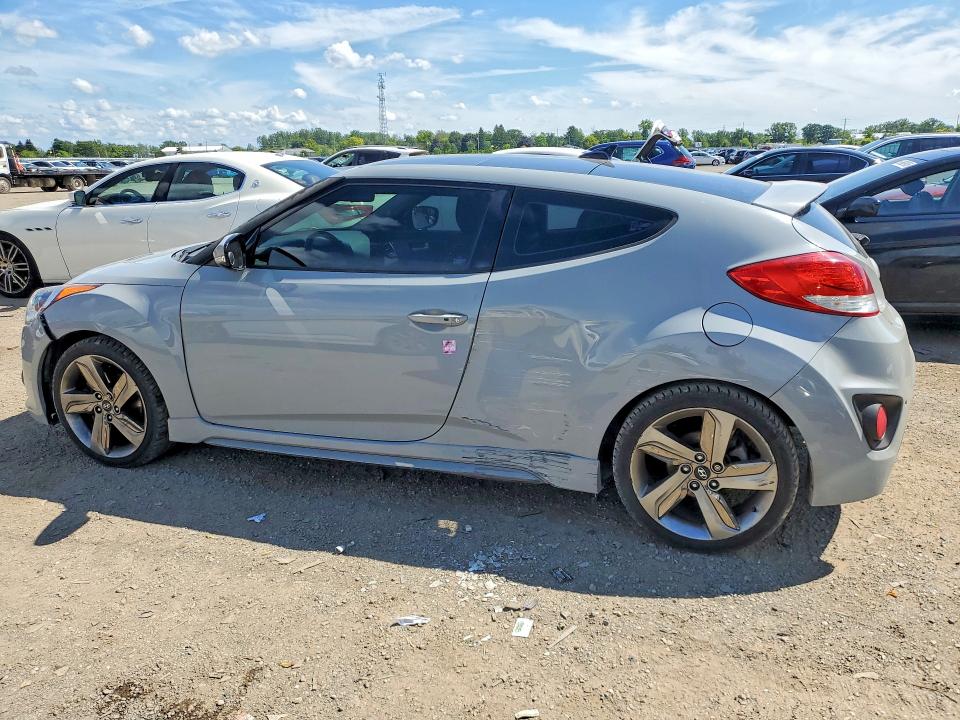 Photo 2 from auction – 2013 HYUNDAI VELOSTER with VIN KMHTC6AE4DU174472