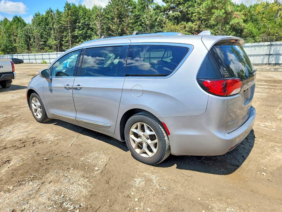 Фото 2 с аукциона – 2018 CHRYSLER PACIFICA с VIN 2C4RC1BG1JR291713