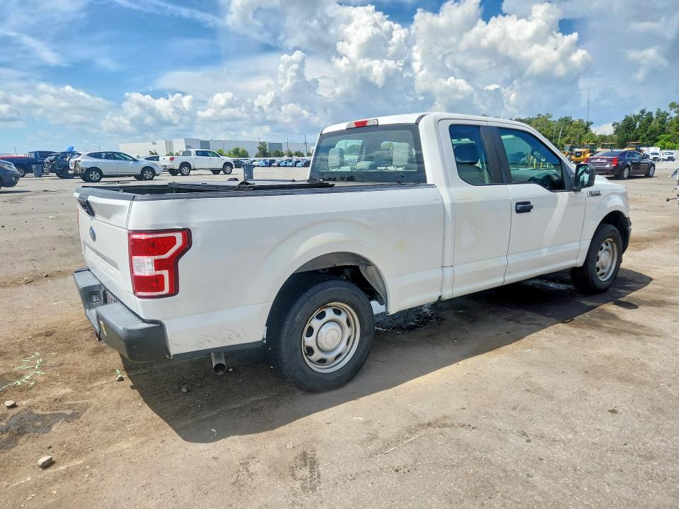 Photo 3 from auction – 2018 FORD F150 with VIN 1FTEX1CB3JFB32785
