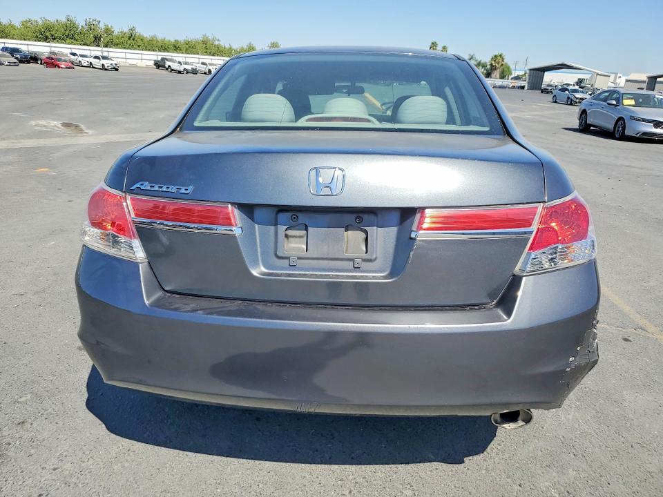 Photo 6 from auction – 2012 HONDA ACCORD with VIN 1HGCP2F39CA042351